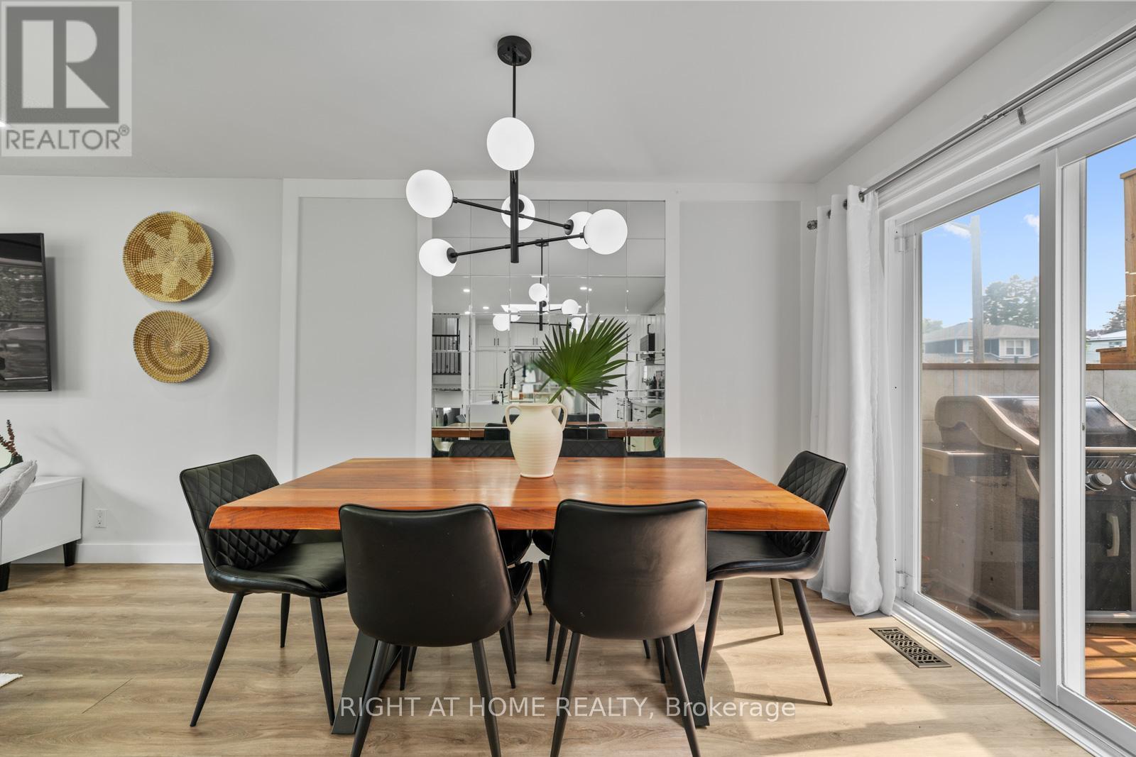 820 Zator Avenue, Pickering (Bay Ridges), Ontario  L1W 1Y1 - Photo 12 - E12207900