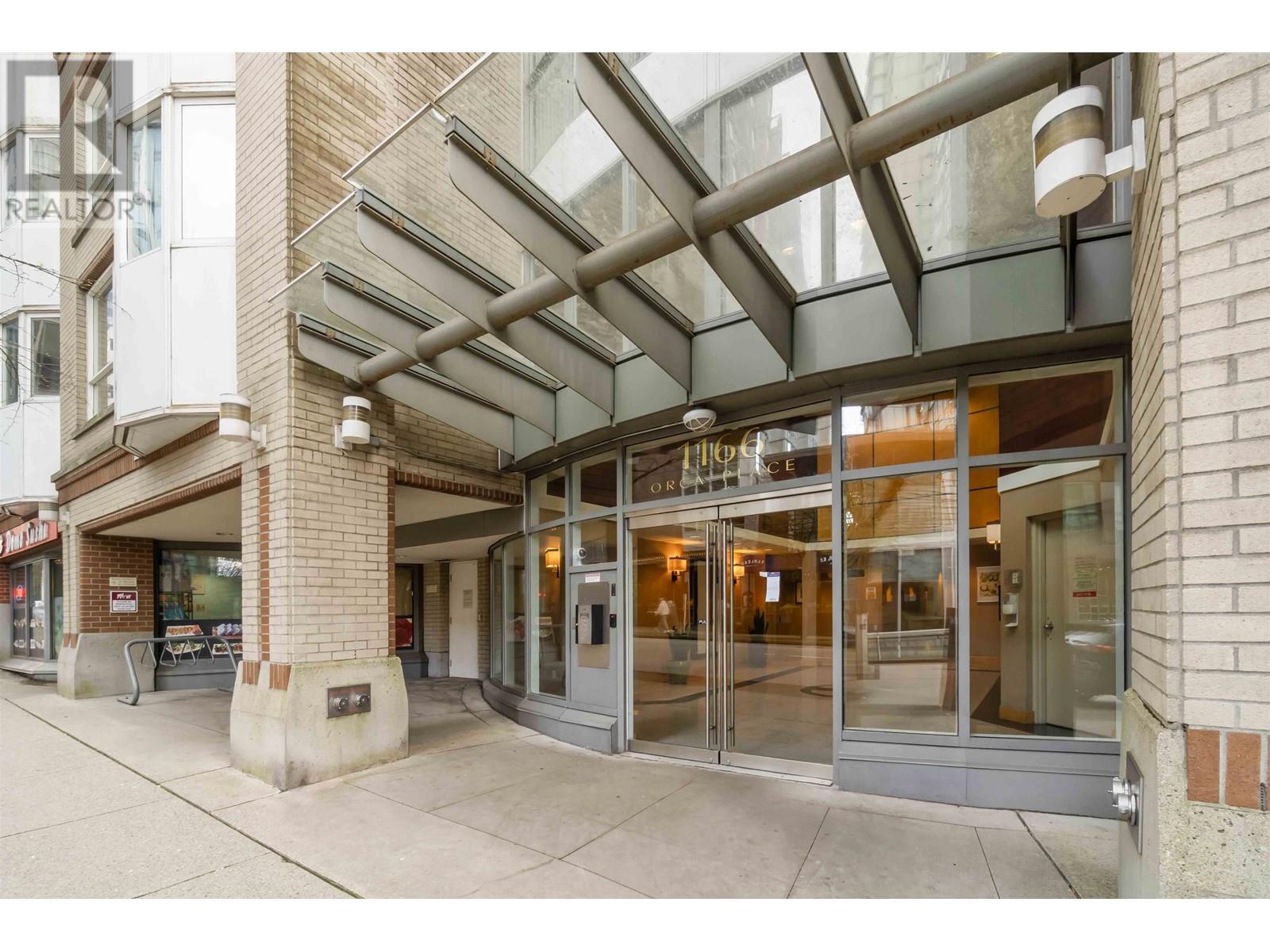 701 1166 Melville Street, Vancouver, British Columbia  V6E 4P5 - Photo 2 - R3013128