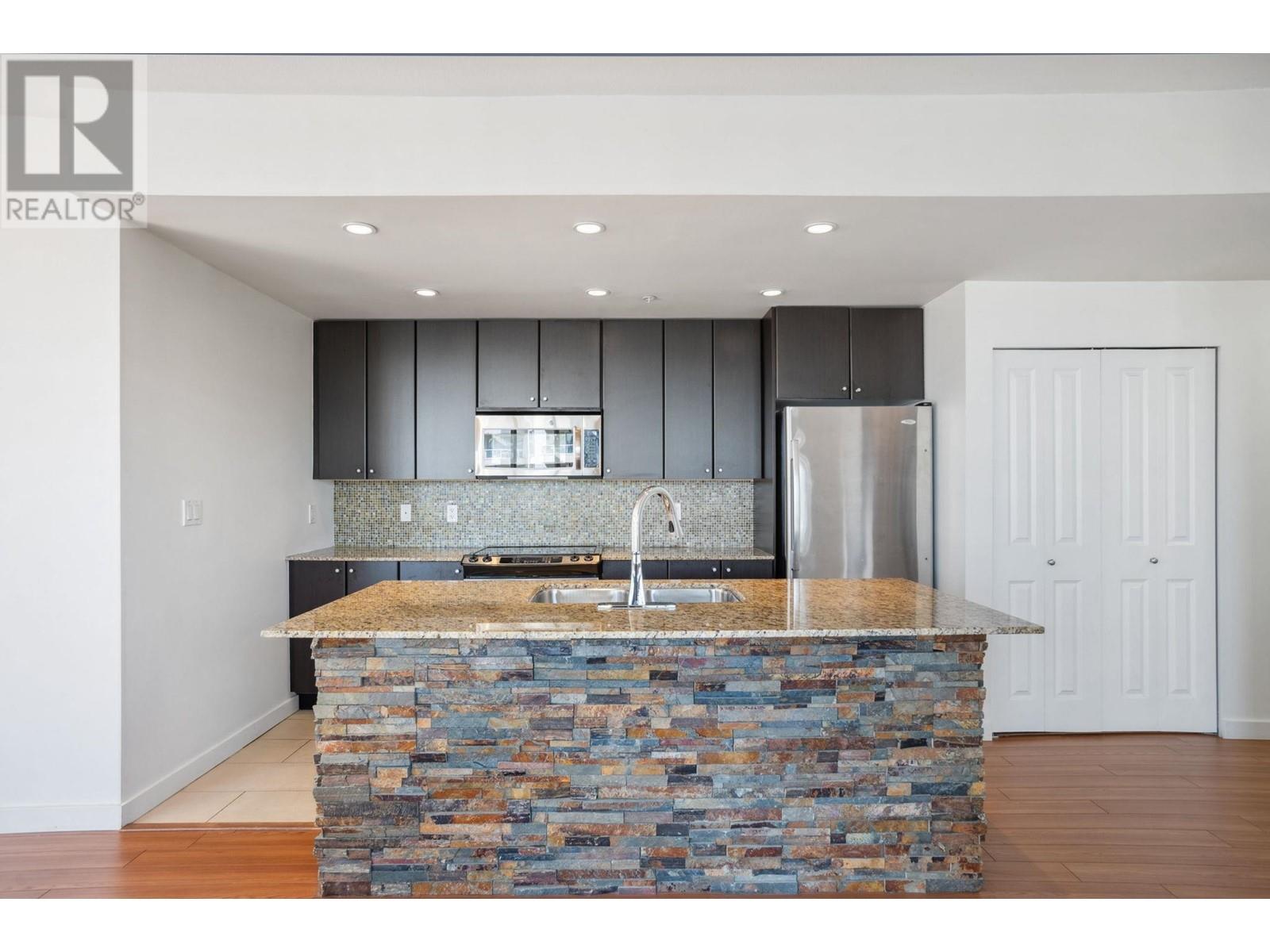 306 225 Francis Way, New Westminster, British Columbia  V3L 0G1 - Photo 8 - R3013132