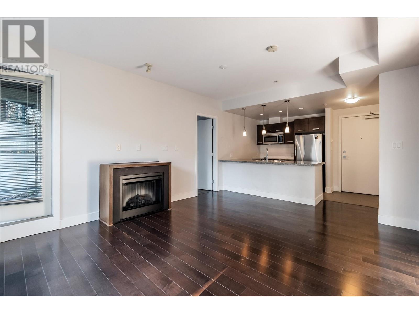 209 2957 Glen Drive, Coquitlam, British Columbia  V3B 0B5 - Photo 5 - R3013148