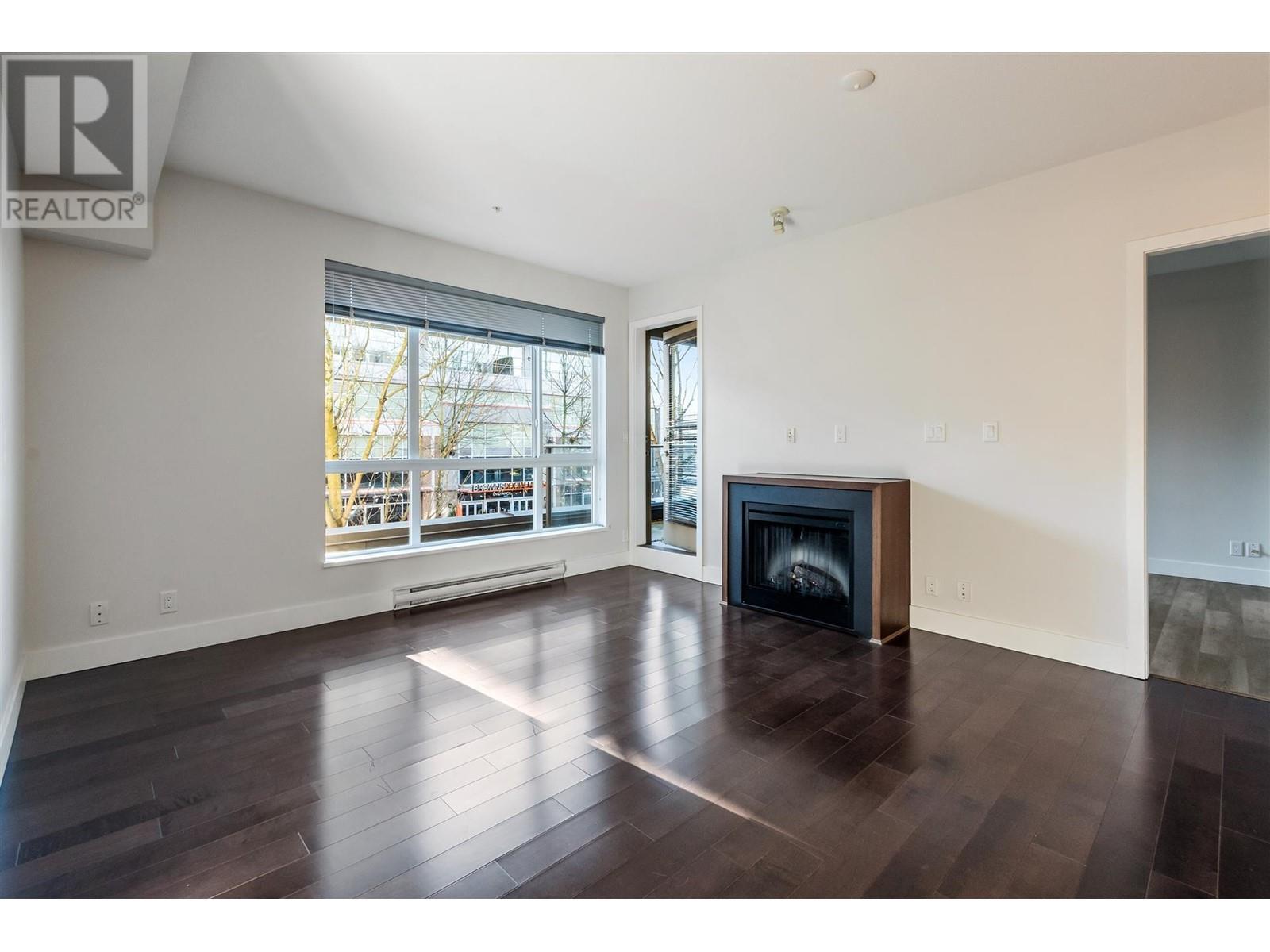 209 2957 Glen Drive, Coquitlam, British Columbia  V3B 0B5 - Photo 9 - R3013148