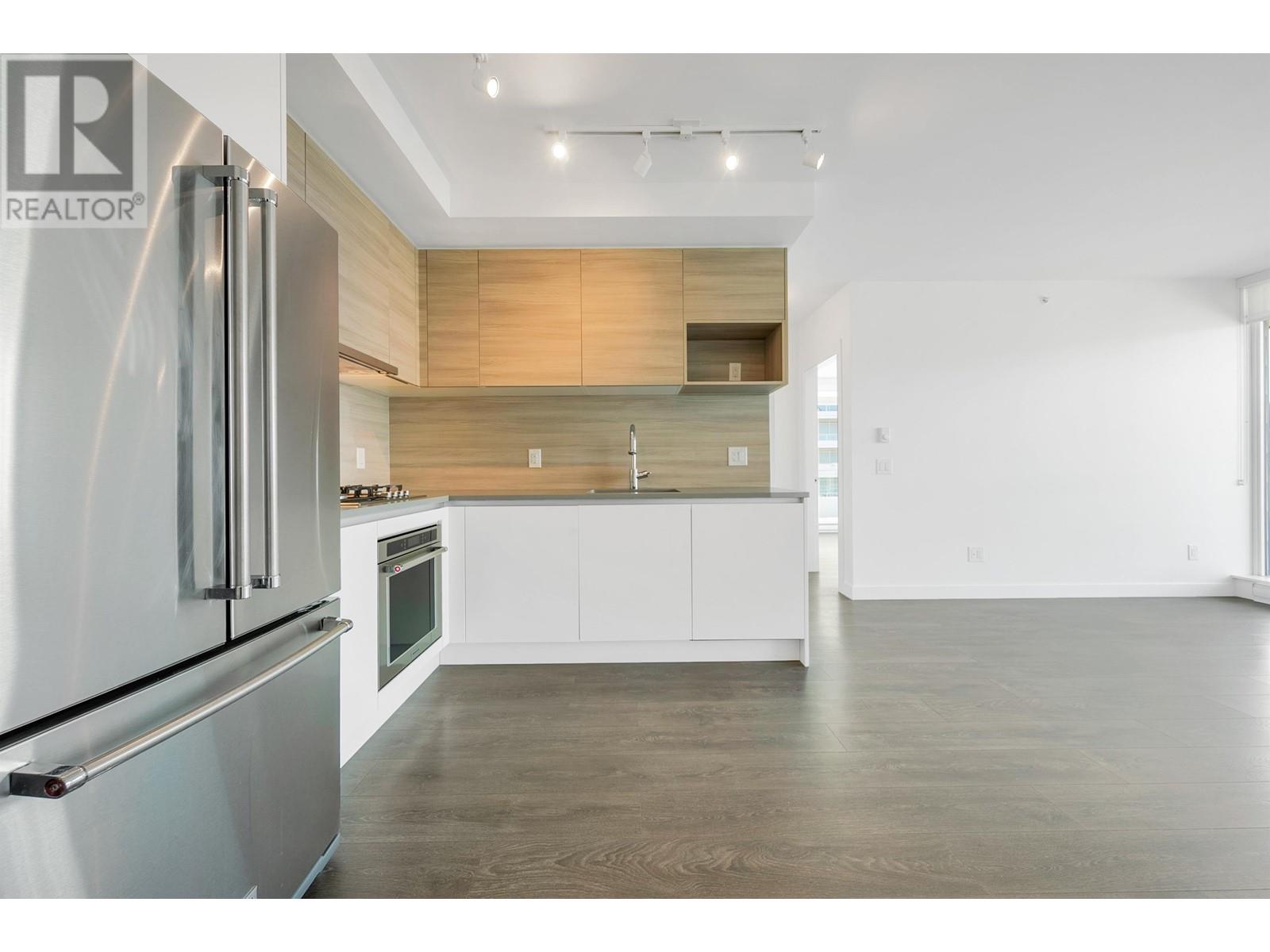 2204 525 Foster Avenue, Coquitlam, British Columbia  V3J 0H6 - Photo 4 - R3013165