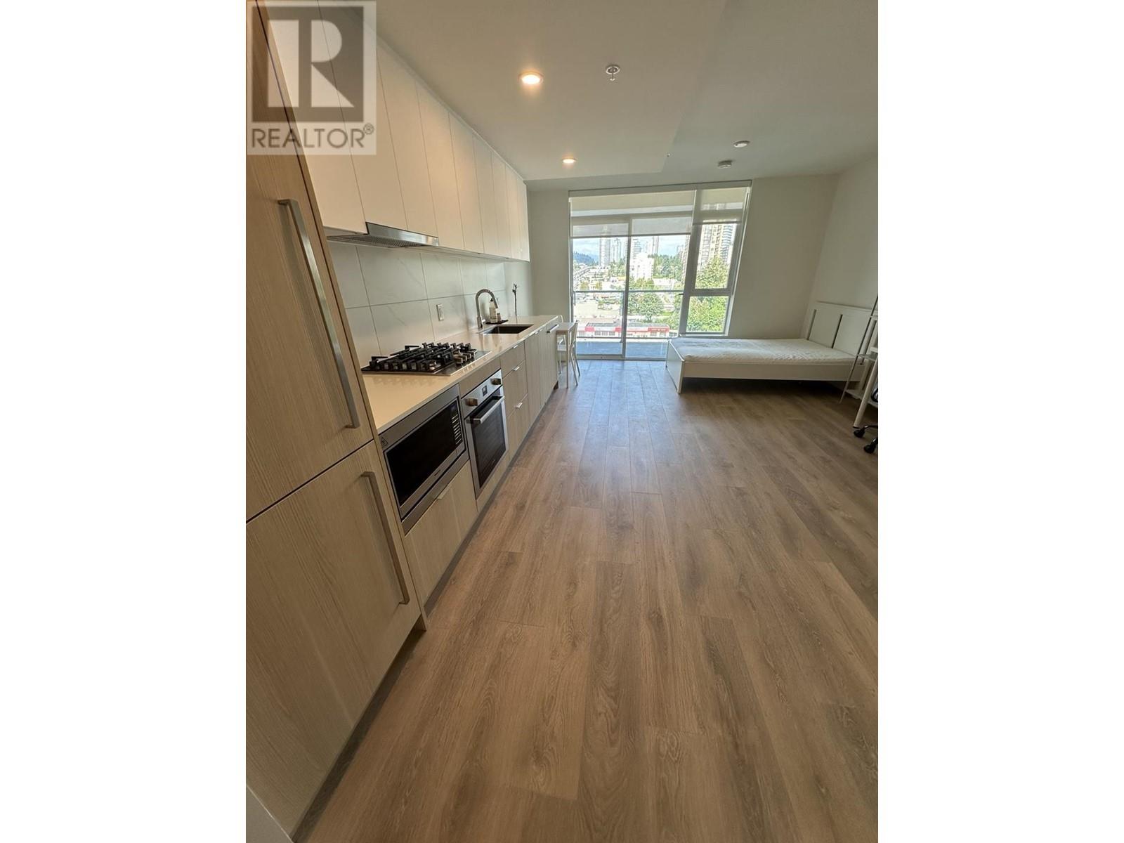 910 318 Alderson Avenue, Coquitlam, British Columbia  V3K 0J1 - Photo 2 - R3013175