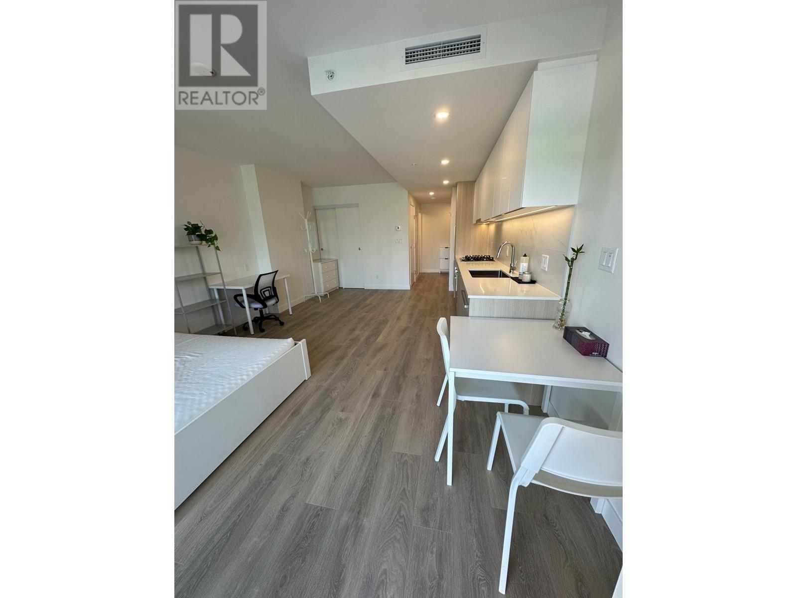 910 318 Alderson Avenue, Coquitlam, British Columbia  V3K 0J1 - Photo 8 - R3013175