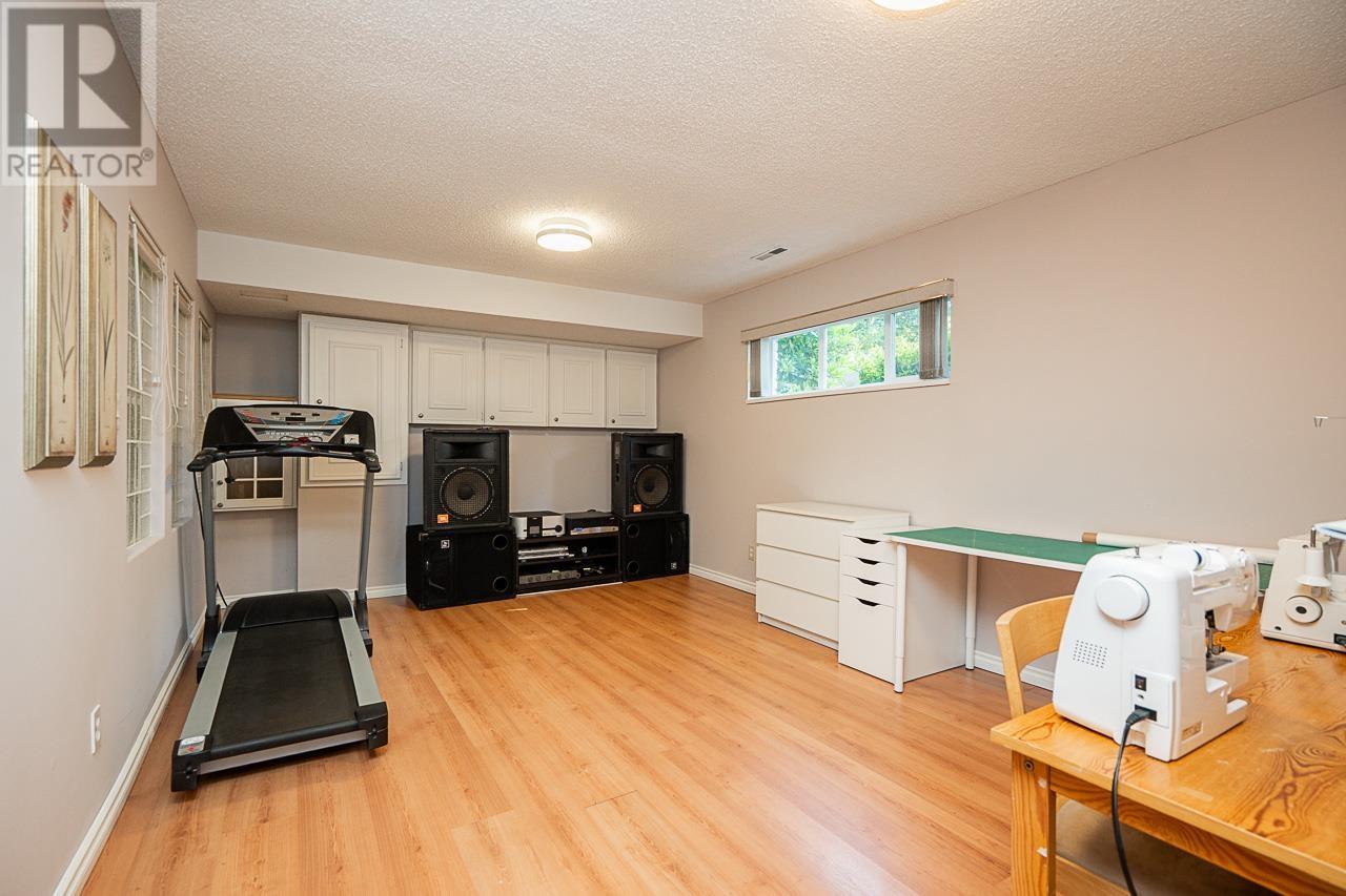 3619 Lynndale Crescent, Burnaby, British Columbia  V5A 3S4 - Photo 25 - R3013131