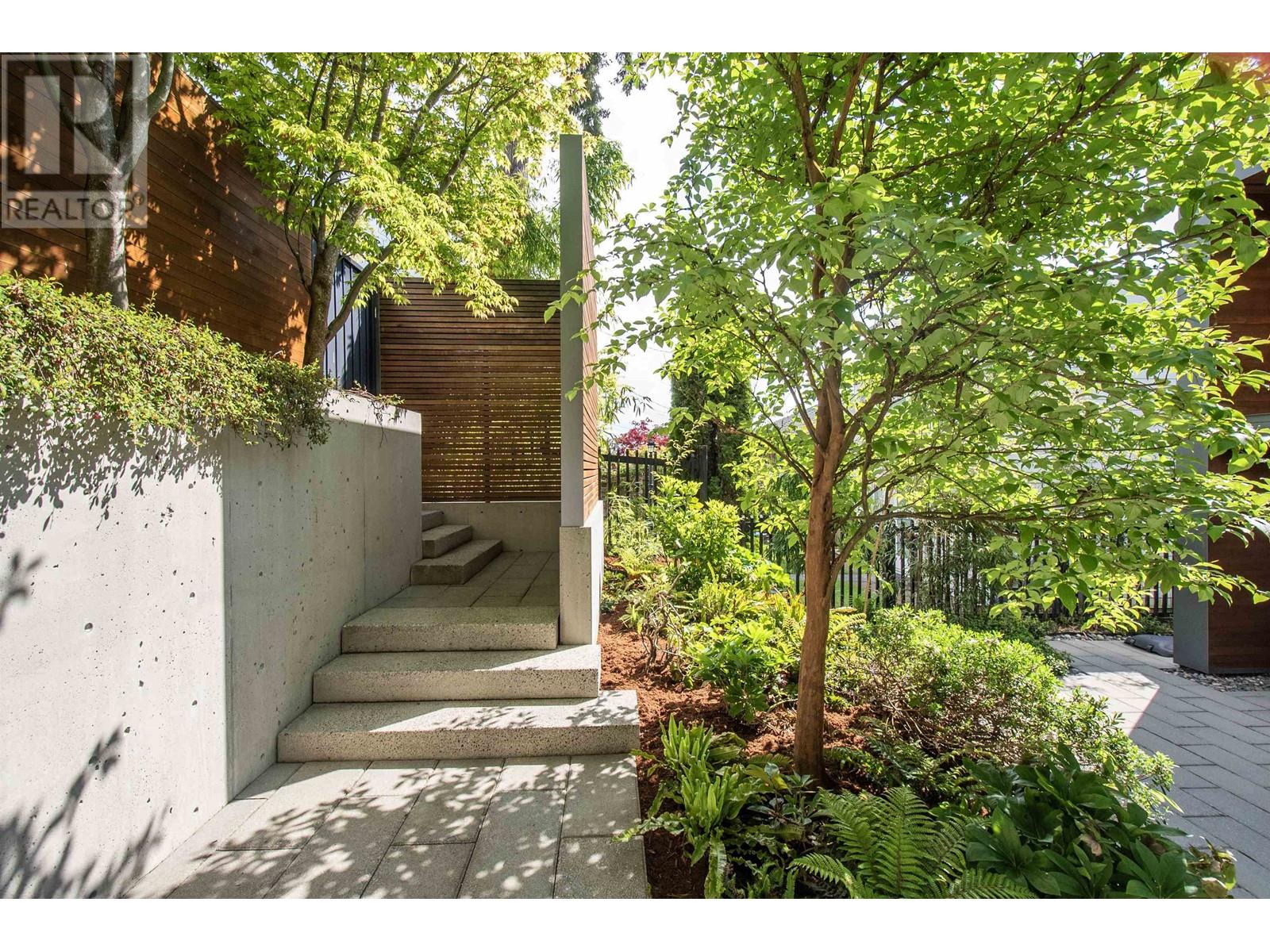 3895 Lonsdale Avenue, North Vancouver, British Columbia  V7N 3K8 - Photo 5 - R3013157