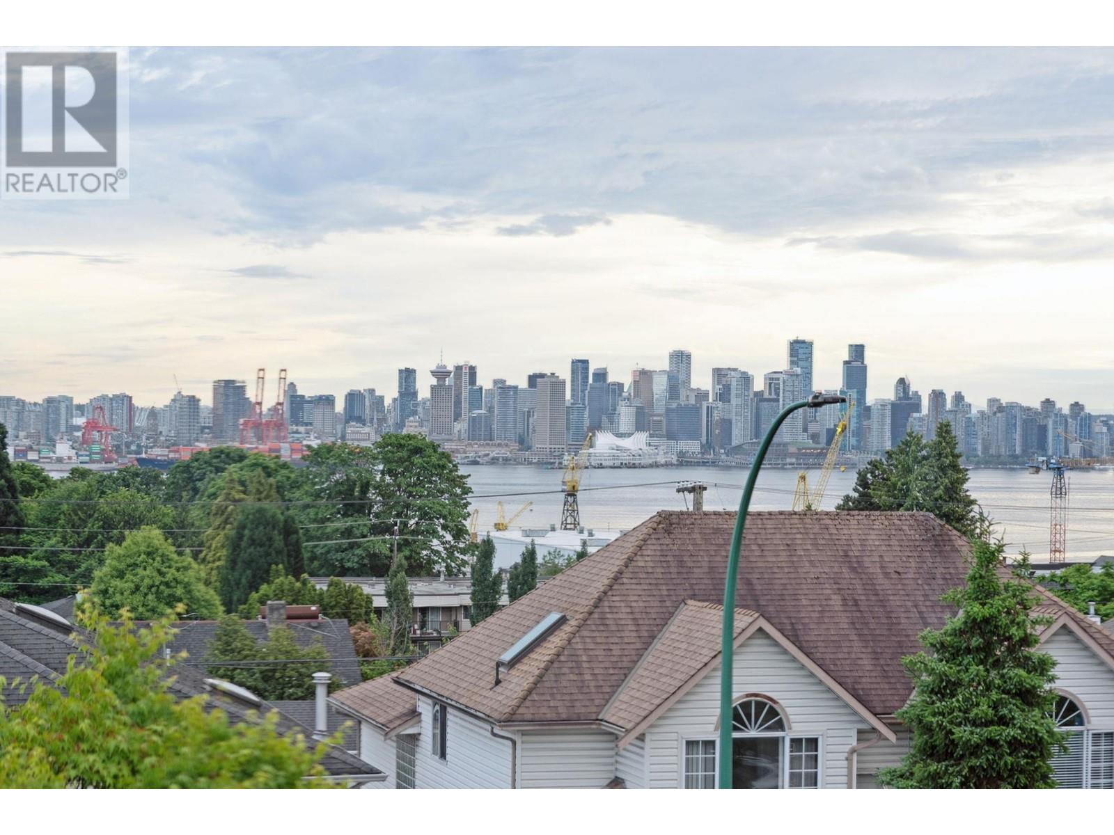 346 E 5th Street, North Vancouver, British Columbia  V7L 1L9 - Photo 20 - R3013173