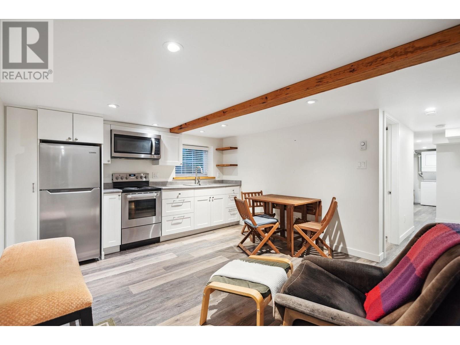 346 E 5th Street, North Vancouver, British Columbia  V7L 1L9 - Photo 35 - R3013173