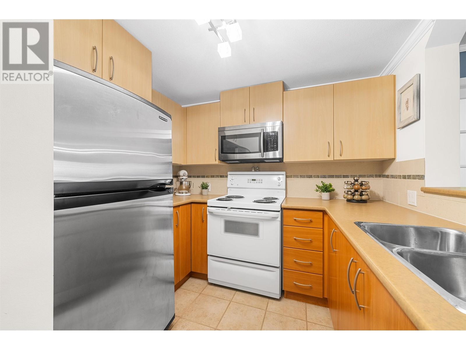 235 5700 Andrews Road, Richmond, British Columbia  V7E 6N7 - Photo 11 - R3011036