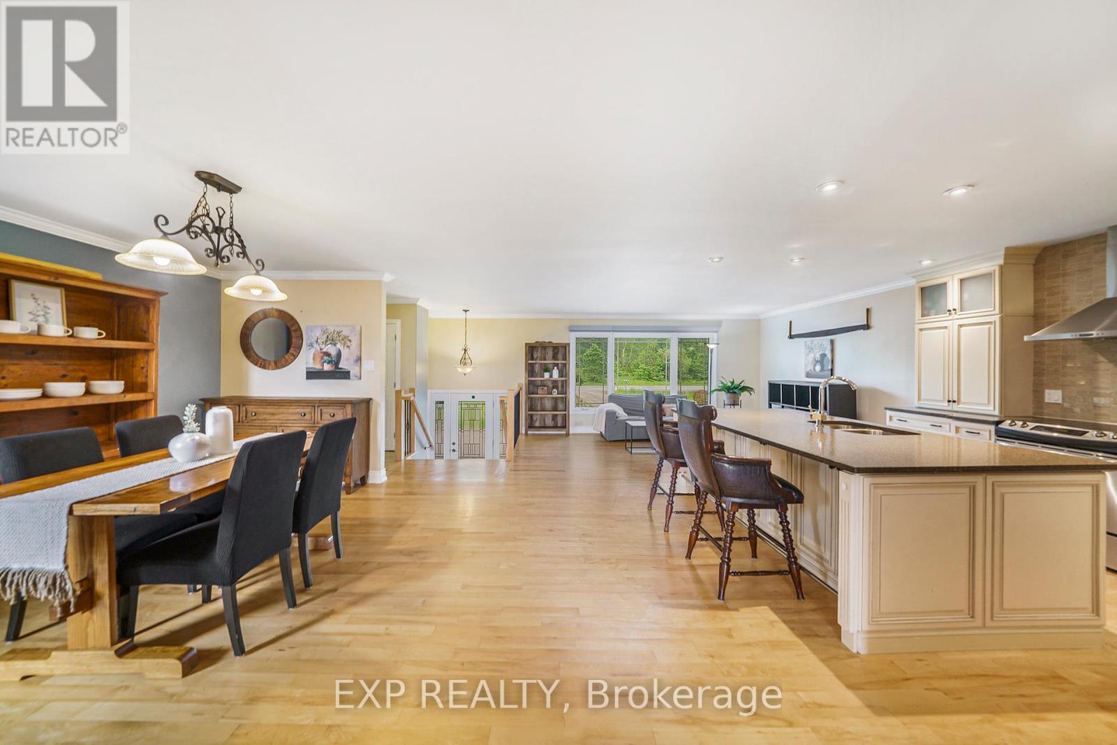 4806 Frank Kenny Road, Ottawa, Ontario  K0A 3H0 - Photo 8 - X12208038