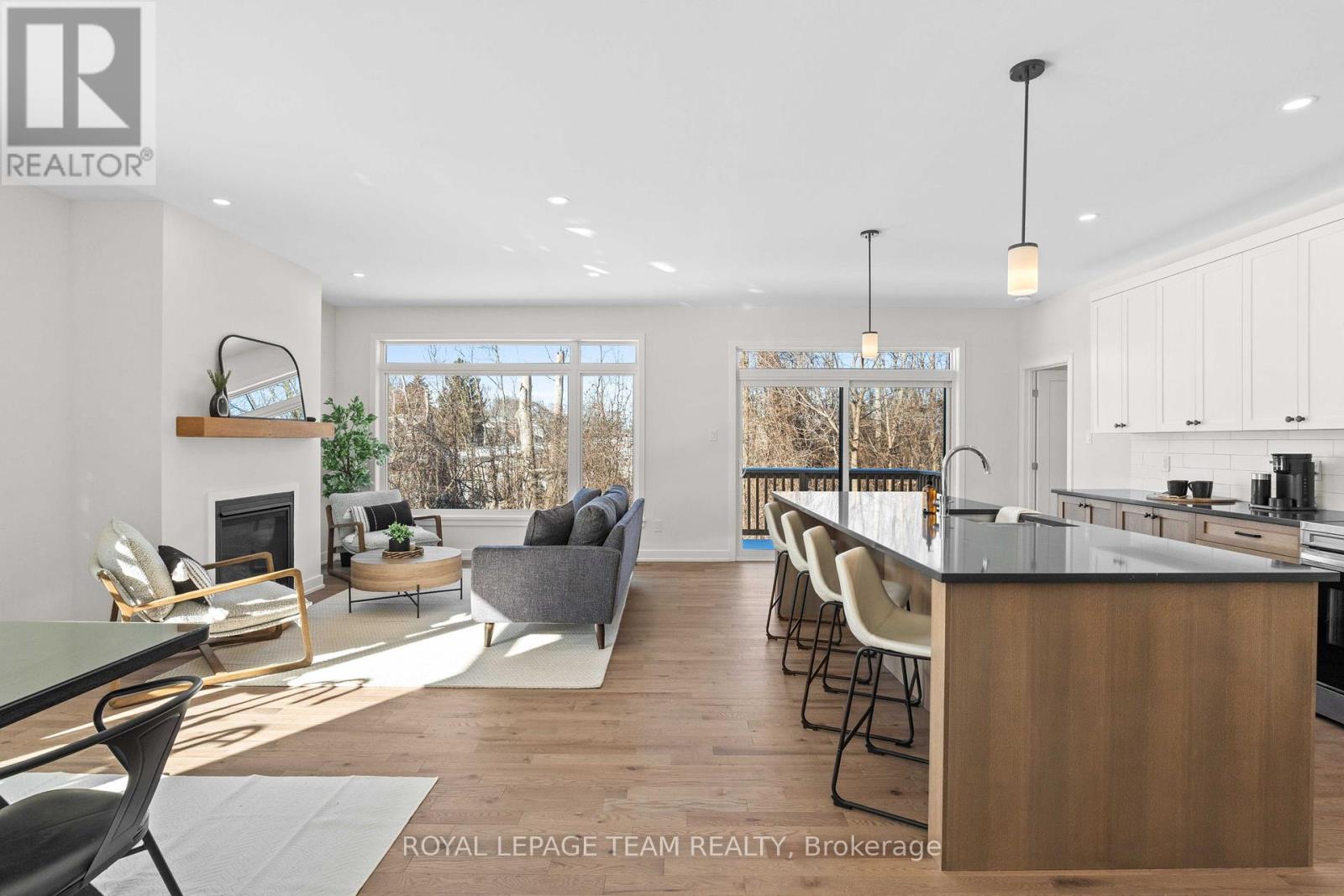1 Duke Street, Brockville, Ontario  K6V 3J2 - Photo 7 - X12208043