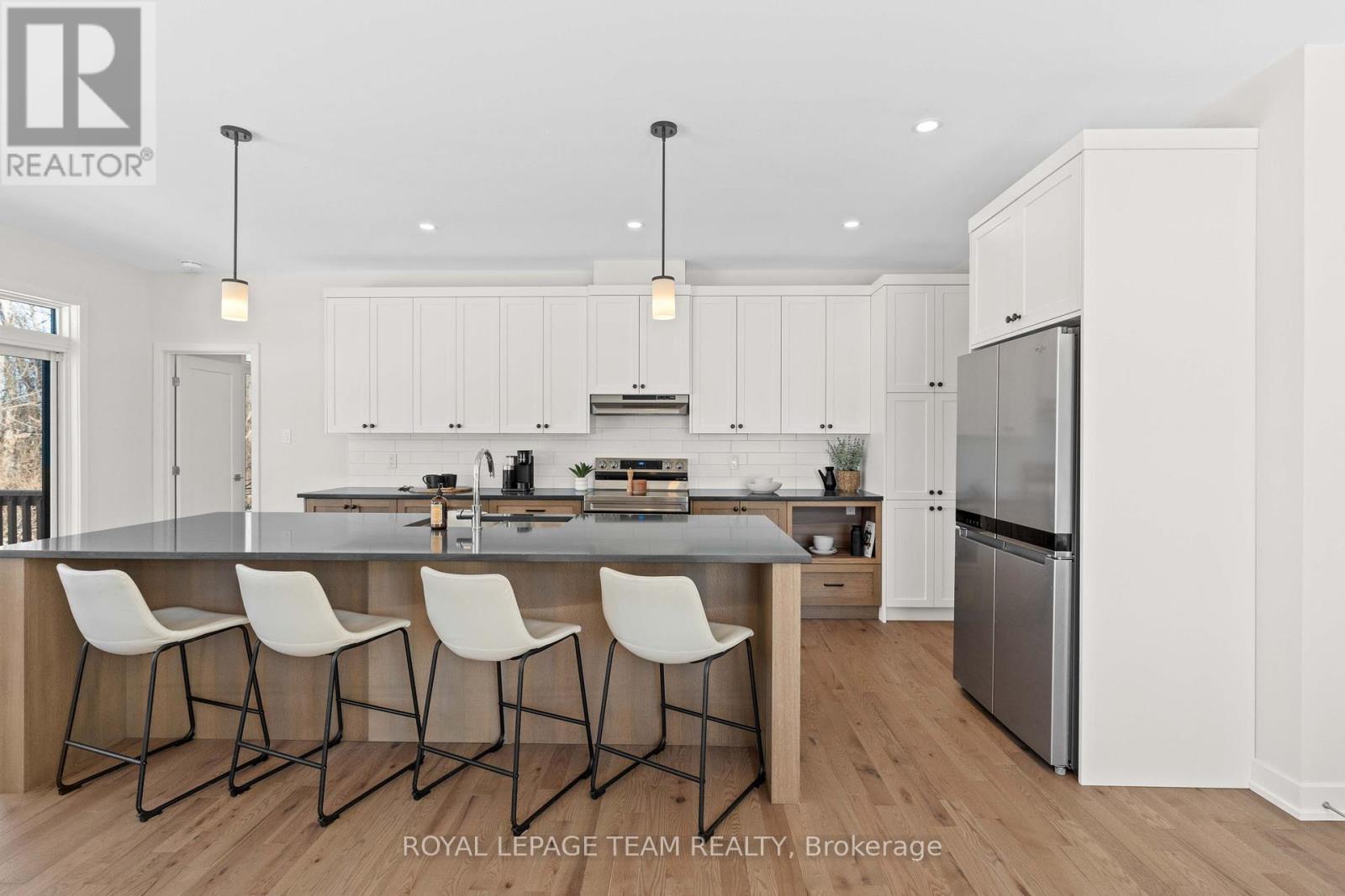 1 Duke Street, Brockville, Ontario  K6V 3J2 - Photo 8 - X12208043