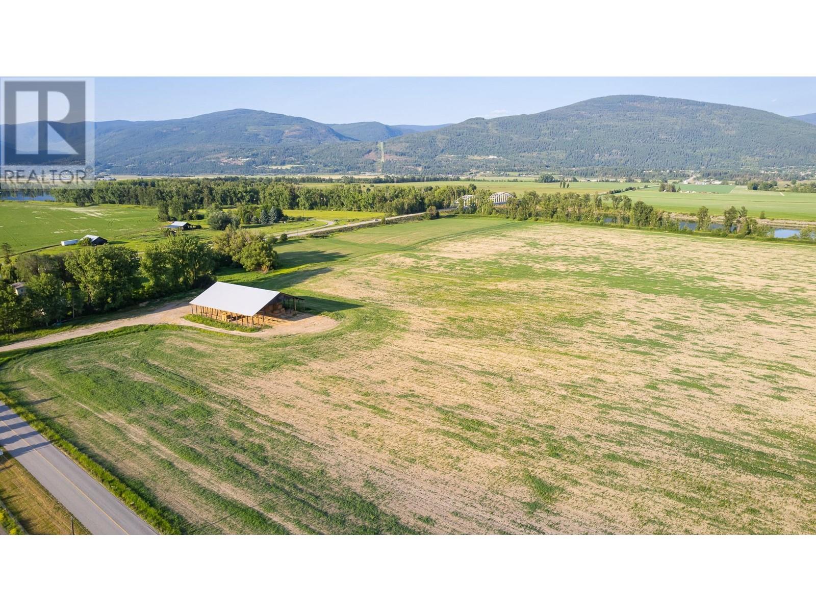1680 Nicks Island  N Road, Creston, British Columbia  V0B 1G8 - Photo 4 - 10335280