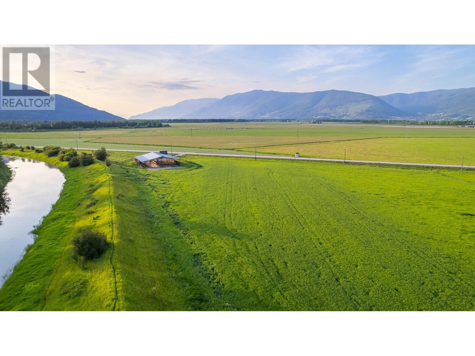 1680 Nicks Island  N Road, Creston, British Columbia  V0B 1G8 - Photo 22 - 10335280