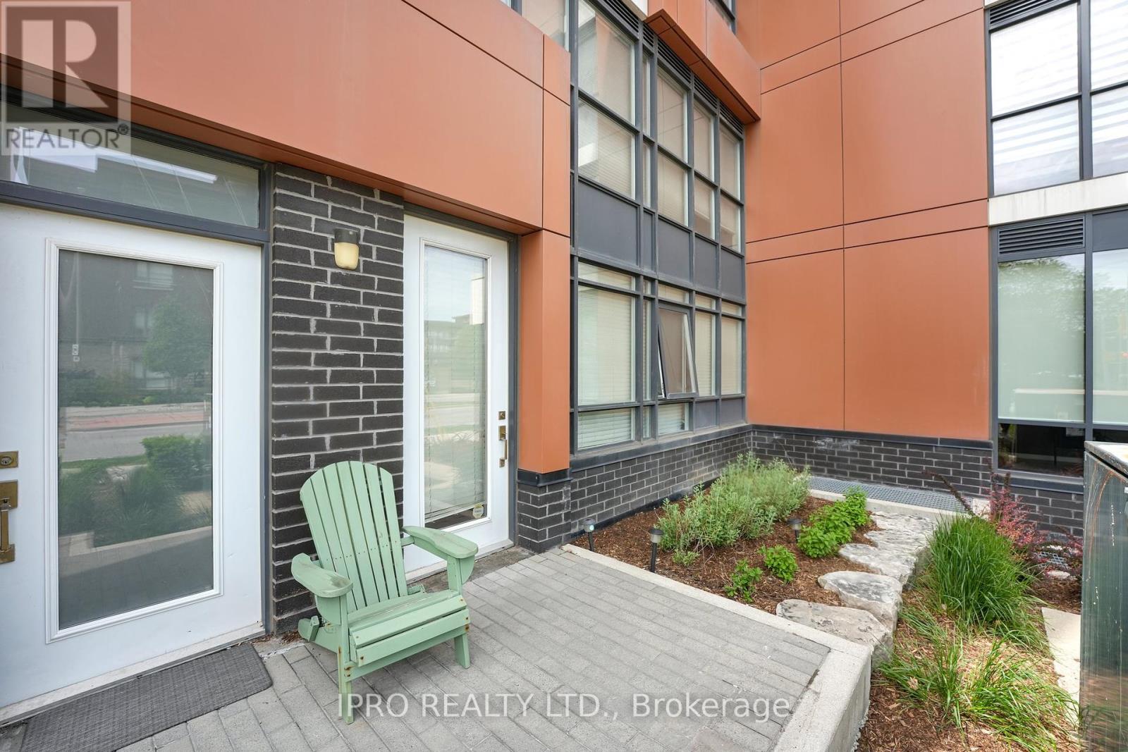 101 - 5001 Corporate Drive, Burlington, Ontario  L7L 0H5 - Photo 2 - W12190145