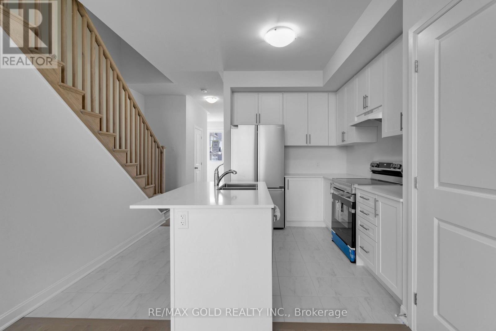 102 Golf Links Drive, Loyalist (Bath), Ontario  K0H 1G0 - Photo 9 - X11985627