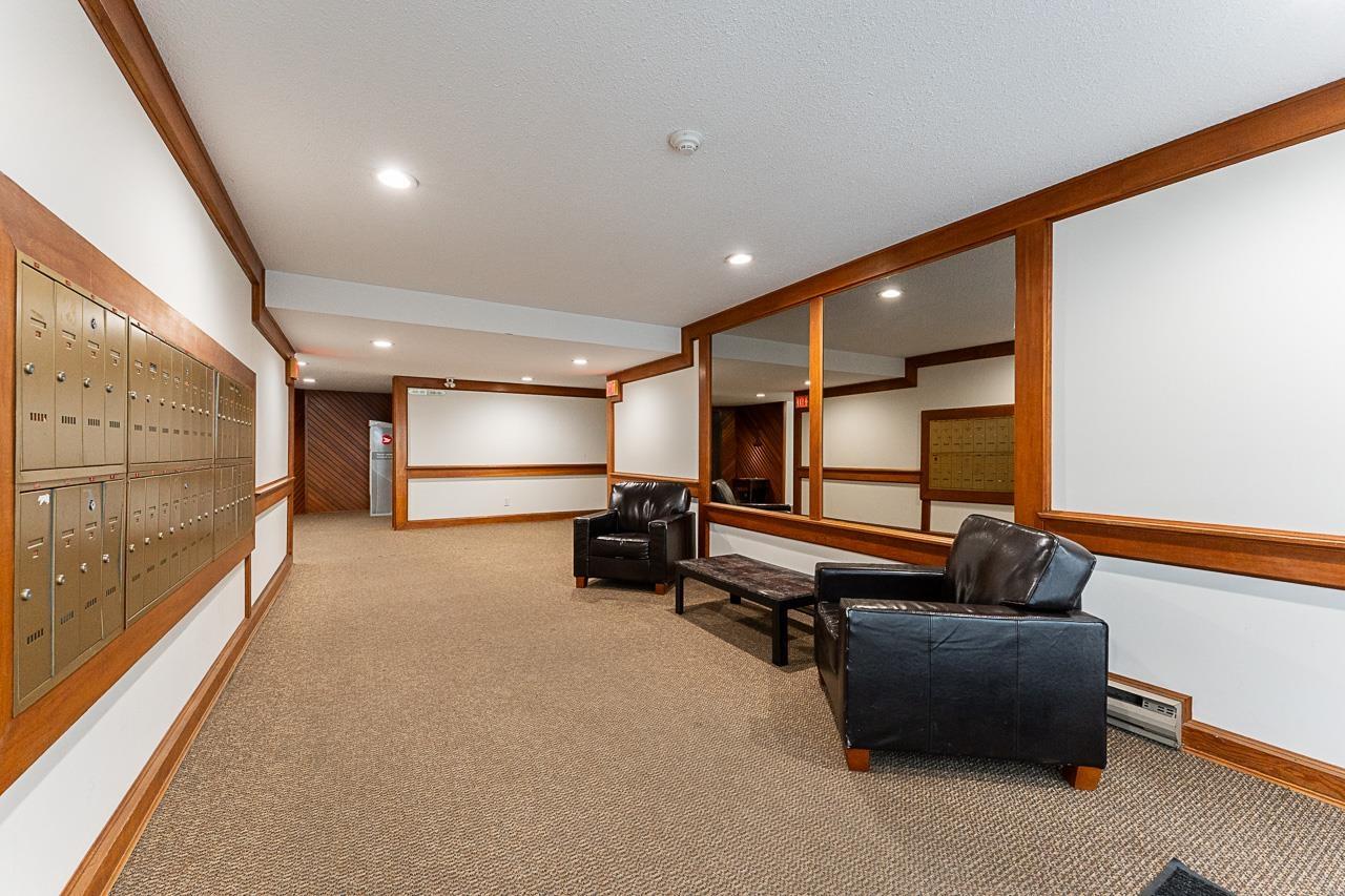 202 1520 Vidal Street, White Rock, British Columbia  V4B 3T7 - Photo 3 - R3013030
