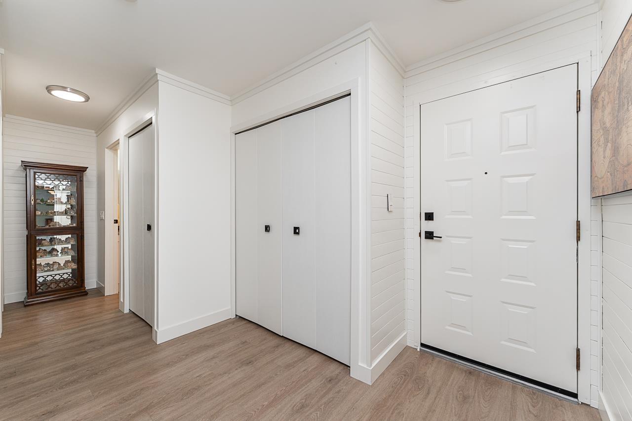 202 1520 Vidal Street, White Rock, British Columbia  V4B 3T7 - Photo 5 - R3013030