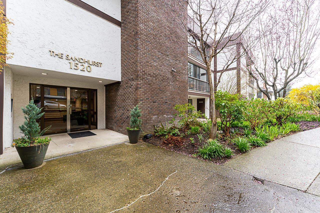 202 1520 Vidal Street, White Rock, British Columbia  V4B 3T7 - Photo 2 - R3013030