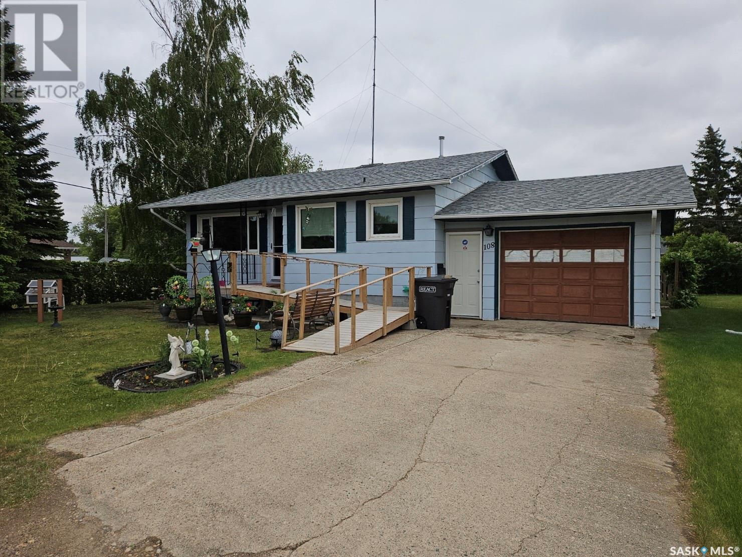 108 Phillips STREET, muenster, Saskatchewan