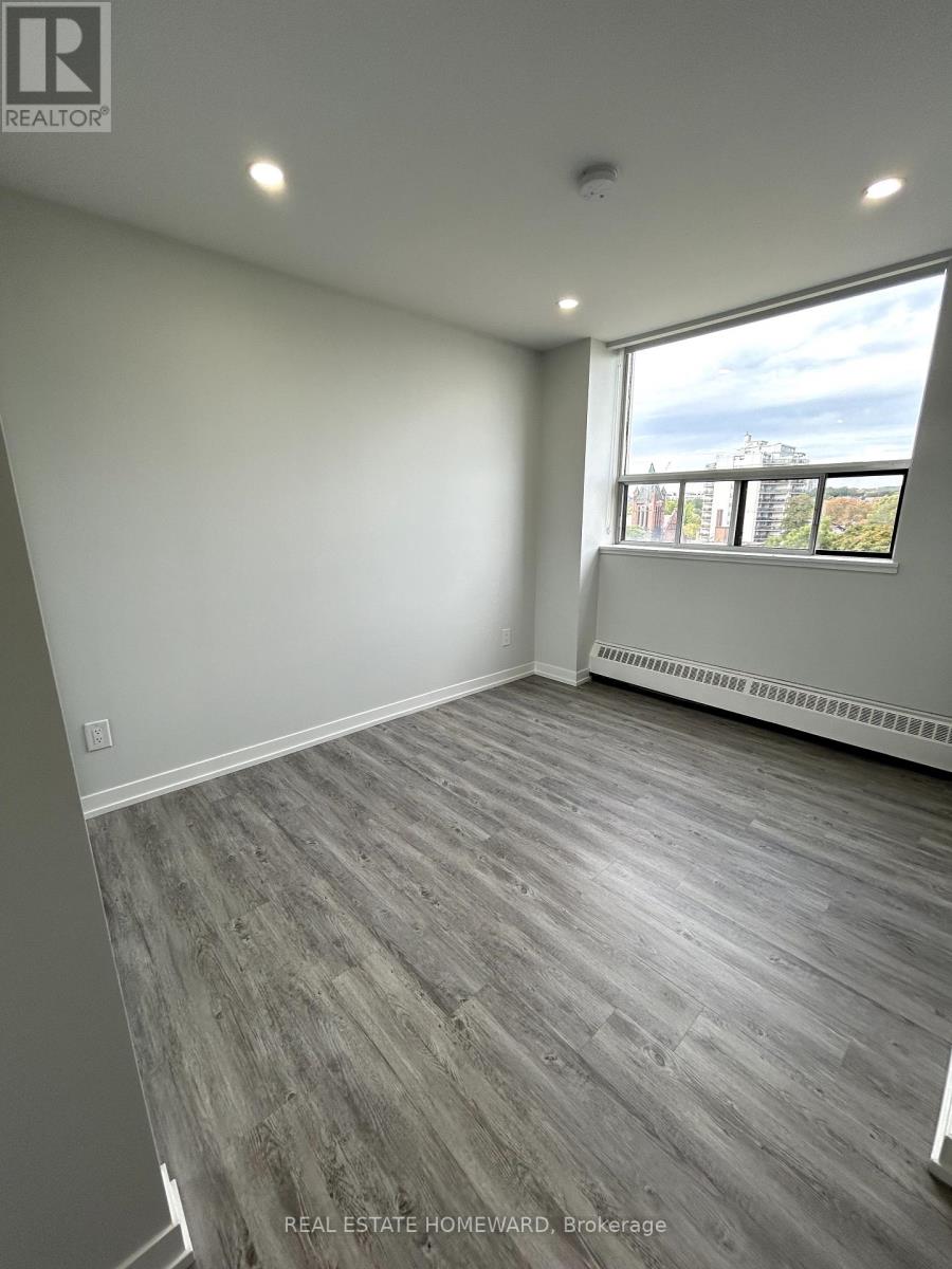 901 - 15 Walmer Road, Toronto, Ontario  M5R 2X1 - Photo 10 - C12208039