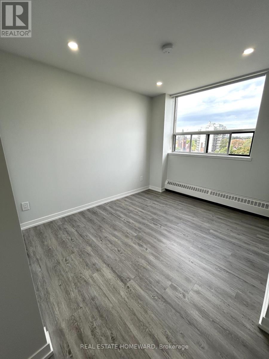 901 - 15 Walmer Road, Toronto, Ontario  M5R 2X1 - Photo 11 - C12208039