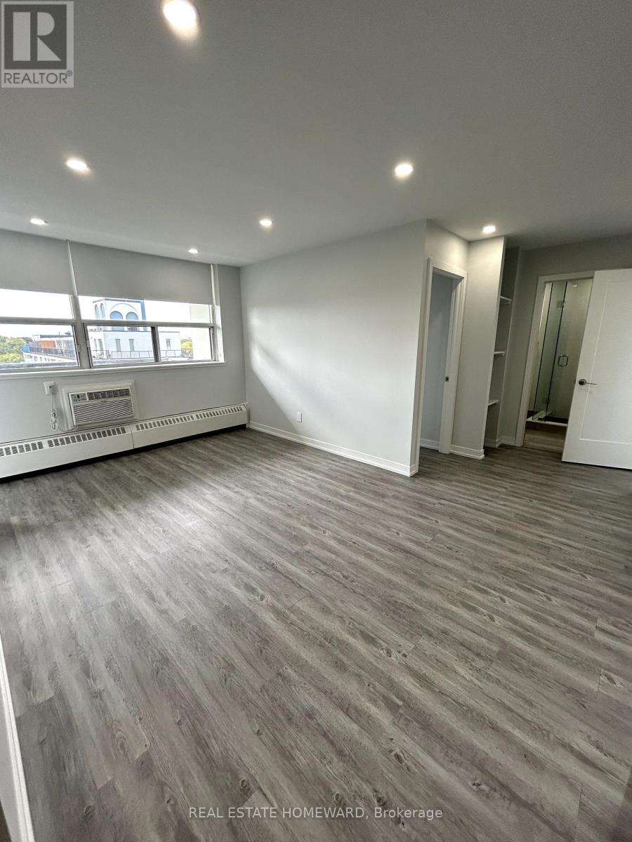 901 - 15 Walmer Road, Toronto, Ontario  M5R 2X1 - Photo 2 - C12208039