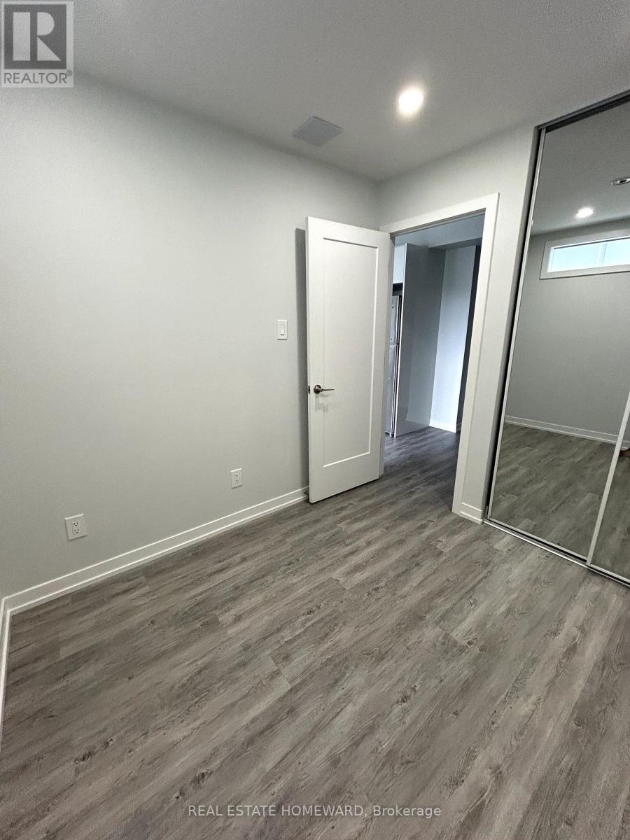 901 - 15 Walmer Road, Toronto, Ontario  M5R 2X1 - Photo 4 - C12208039