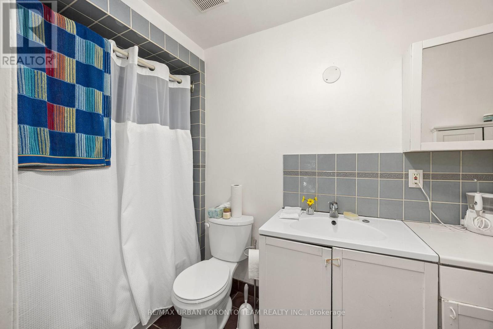 9 Percy Street, Toronto, Ontario  M5A 3M7 - Photo 22 - C12208053