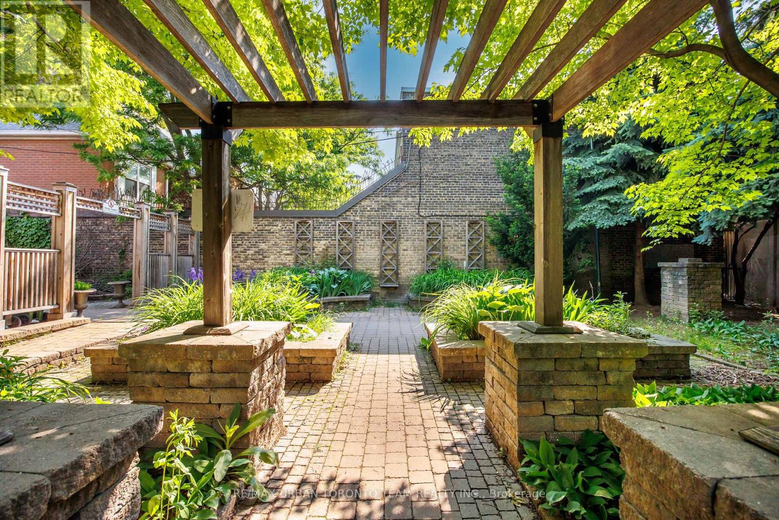 9 Percy Street, Toronto, Ontario  M5A 3M7 - Photo 30 - C12208053