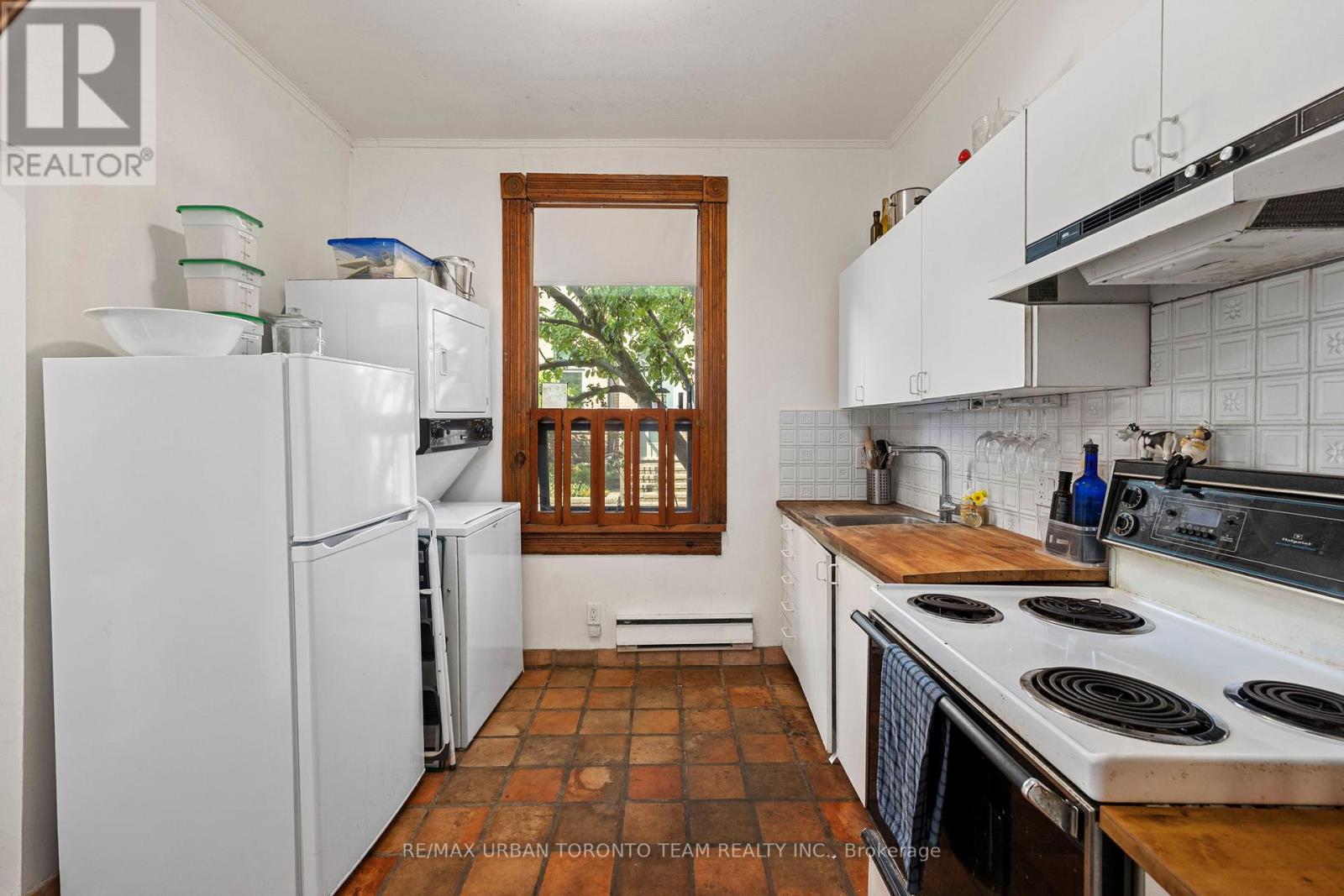 9 Percy Street, Toronto, Ontario  M5A 3M7 - Photo 5 - C12208053