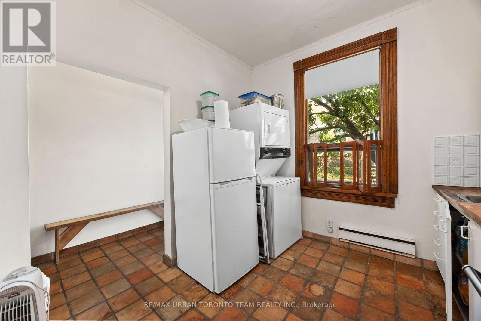 9 Percy Street, Toronto, Ontario  M5A 3M7 - Photo 6 - C12208053