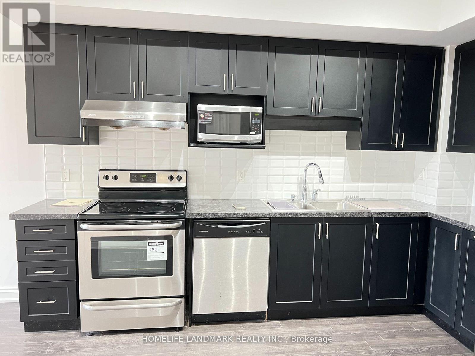 715 - 89 South Town Centre Boulevard, Markham, Ontario  L6G 0E8 - Photo 8 - N12208034