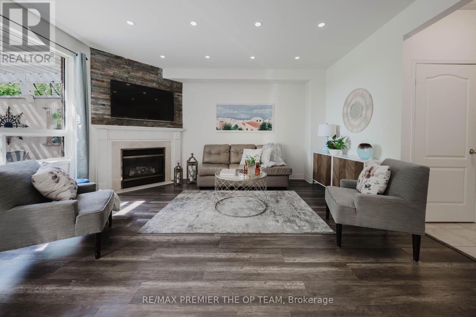 328 Napa Valley Avenue, Vaughan, Ontario  L4H 1Y7 - Photo 5 - N12208055