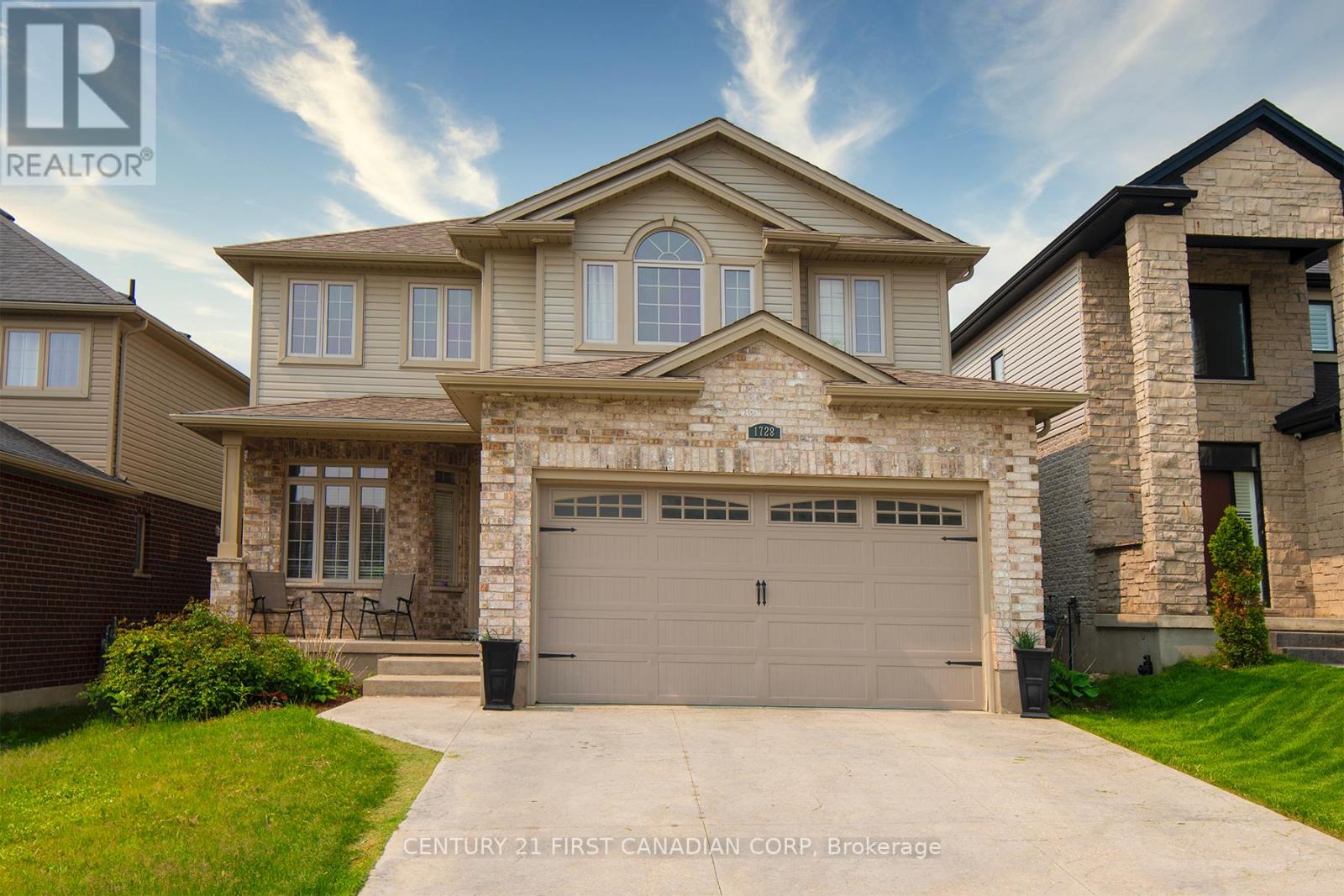 1728 Beaverbrook Avenue, London North, Ontario  N6H 0E4 - Photo 2 - X12208070