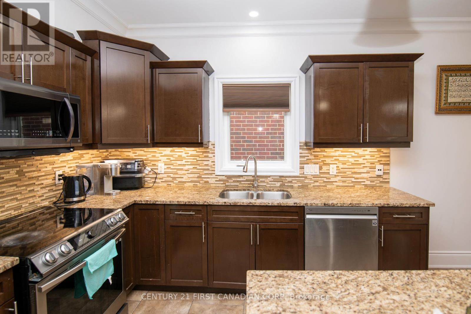 1728 Beaverbrook Avenue, London North, Ontario  N6H 0E4 - Photo 24 - X12208070