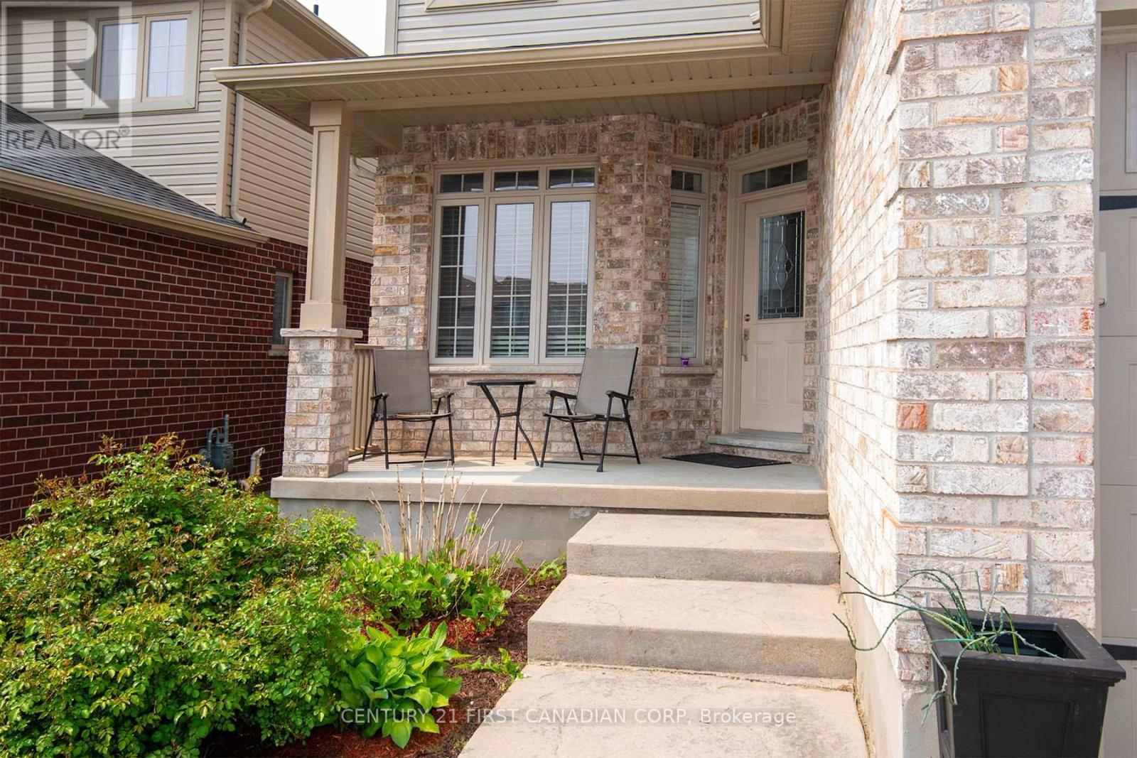 1728 Beaverbrook Avenue, London North, Ontario  N6H 0E4 - Photo 4 - X12208070