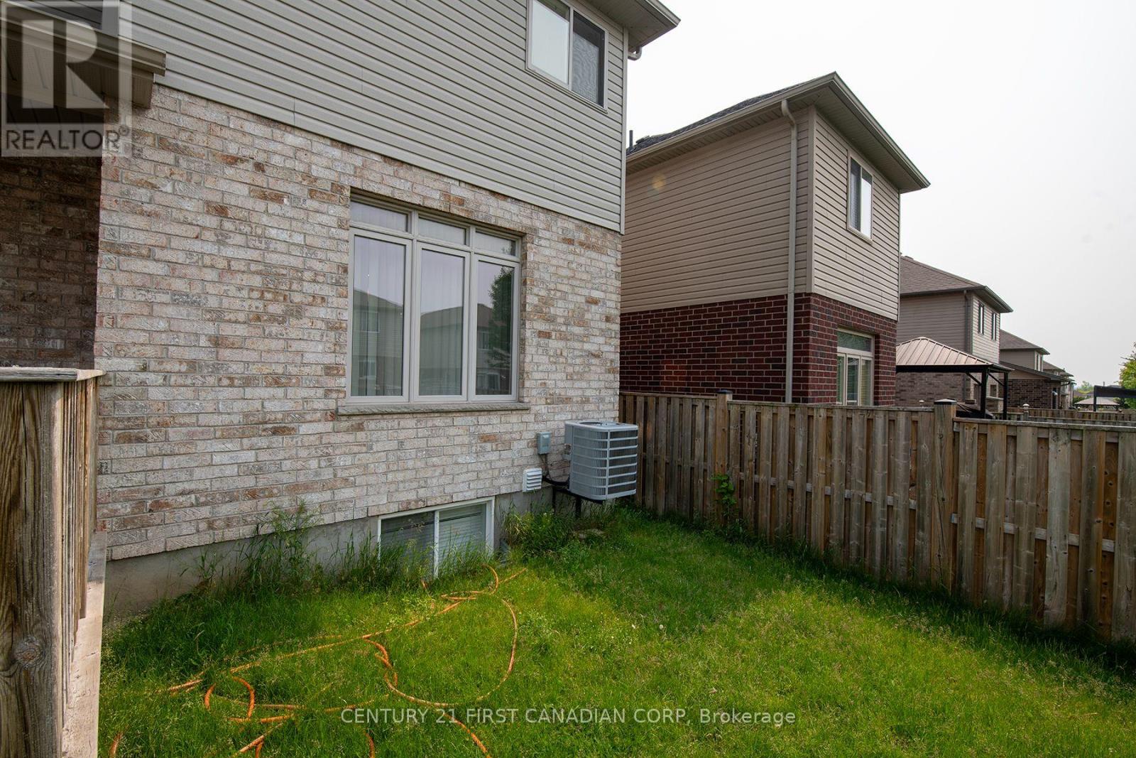 Photo 47 of 50 for 1728 Beaverbrook Avenue