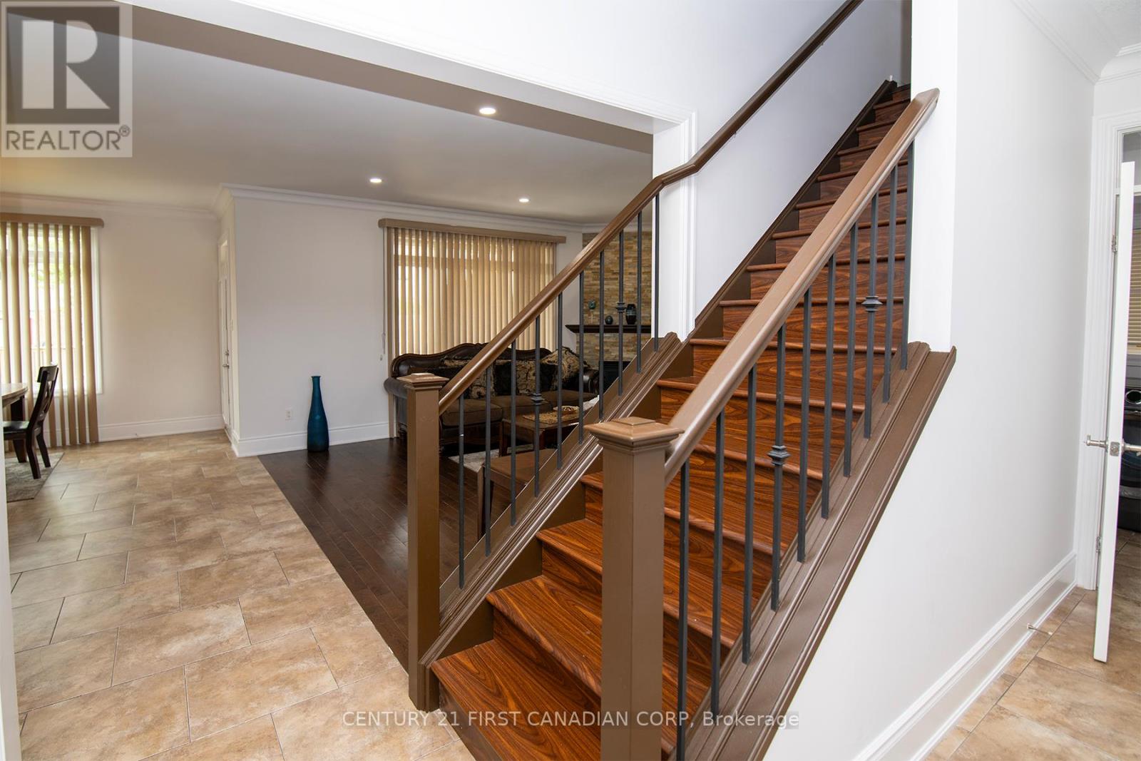 Photo 9 of 50 for 1728 Beaverbrook Avenue