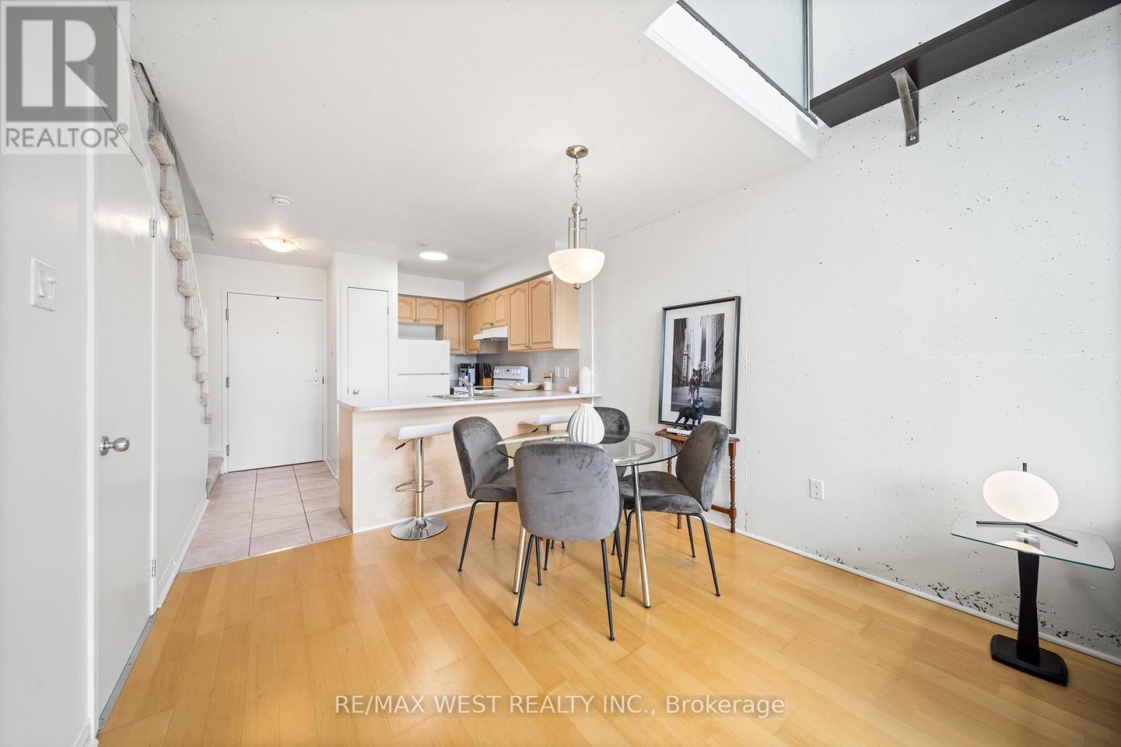 510 - 954 King Street W, Toronto, Ontario  M6K 3L9 - Photo 7 - C12086333