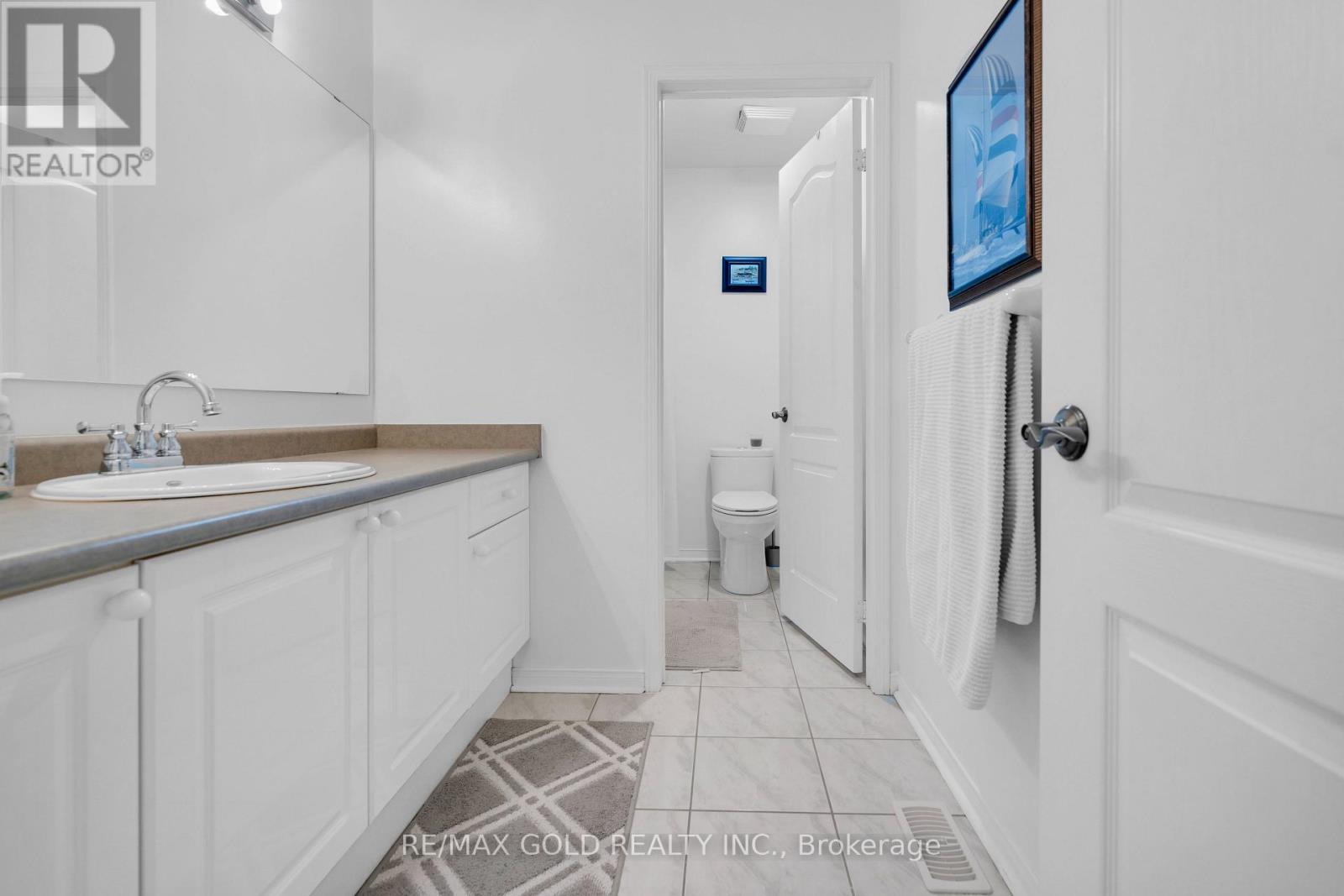 12 Mediterra Drive E, Brampton, Ontario  L7A 2H1 - Photo 37 - W12205194