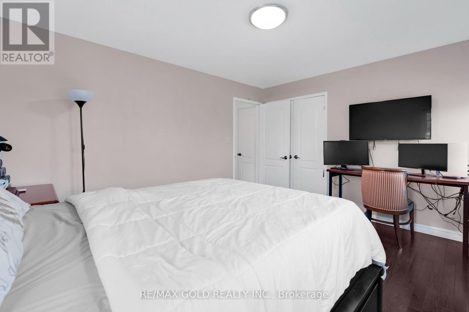 12 Mediterra Drive E, Brampton, Ontario  L7A 2H1 - Photo 46 - W12205194