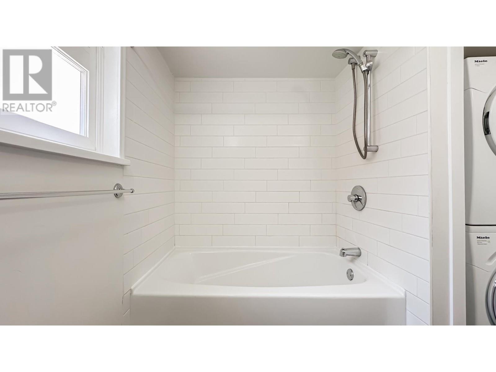 2704 Kilmarnock Crescent, North Vancouver, British Columbia  V7J 2Z5 - Photo 16 - R3013182