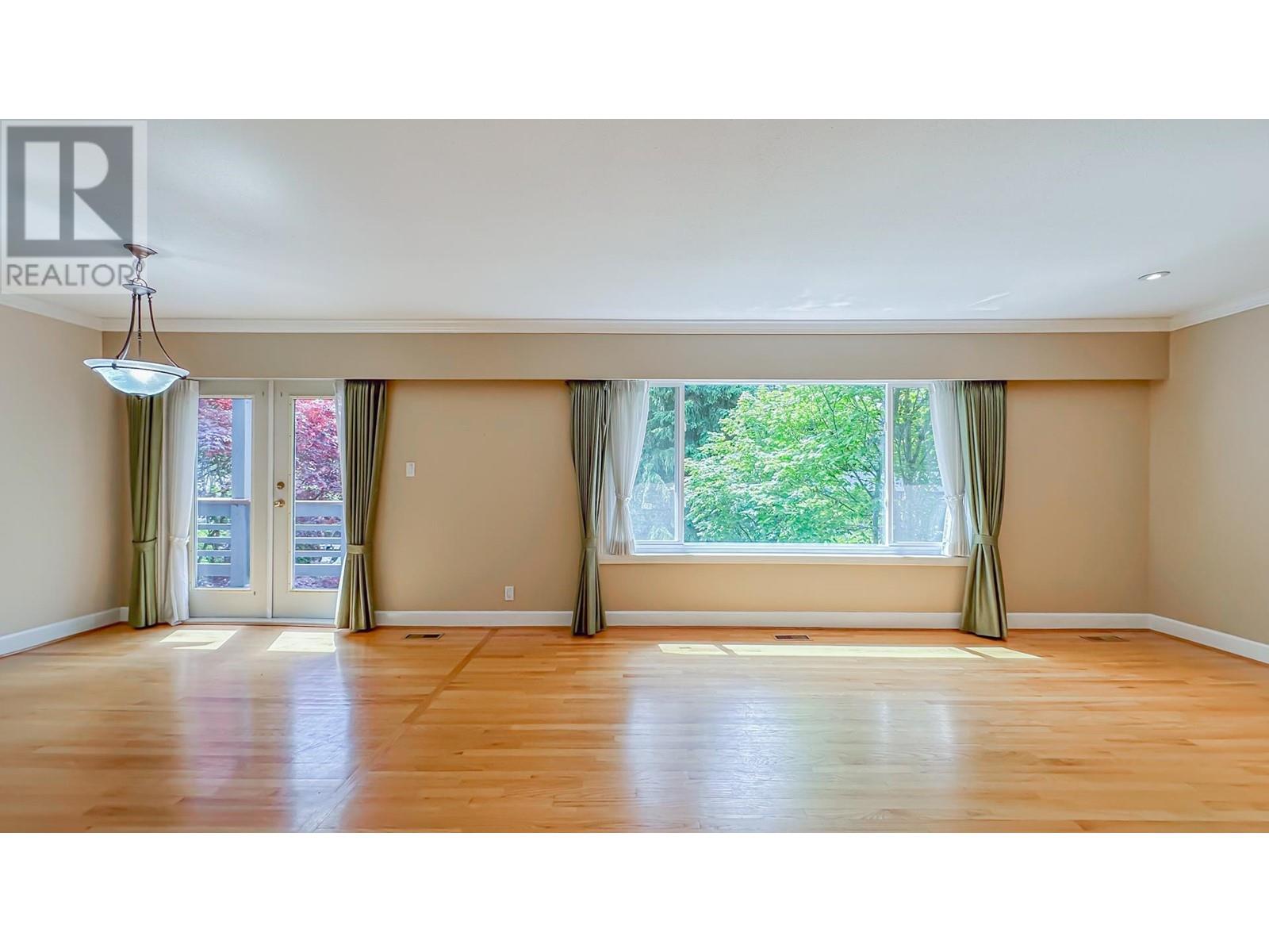 2704 Kilmarnock Crescent, North Vancouver, British Columbia  V7J 2Z5 - Photo 6 - R3013182