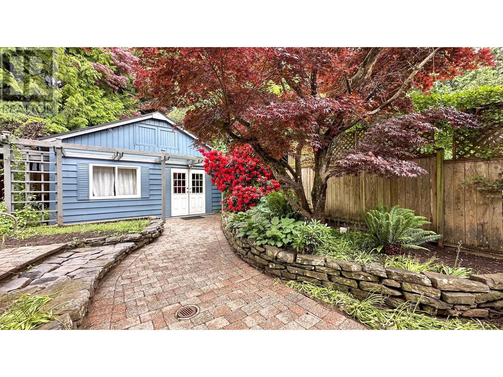 2704 Kilmarnock Crescent, North Vancouver, British Columbia  V7J 2Z5 - Photo 37 - R3013182