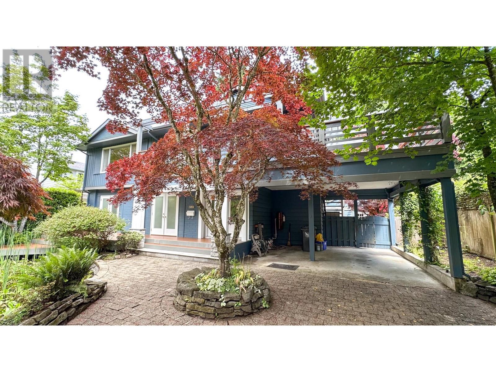 2704 KILMARNOCK CRESCENT, north vancouver, British Columbia