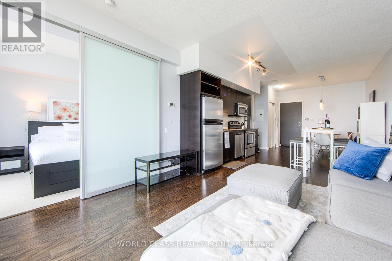 2402 - 103 The Queens Way, Toronto, Ontario  M6S 5B3 - Photo 19 - W12207207