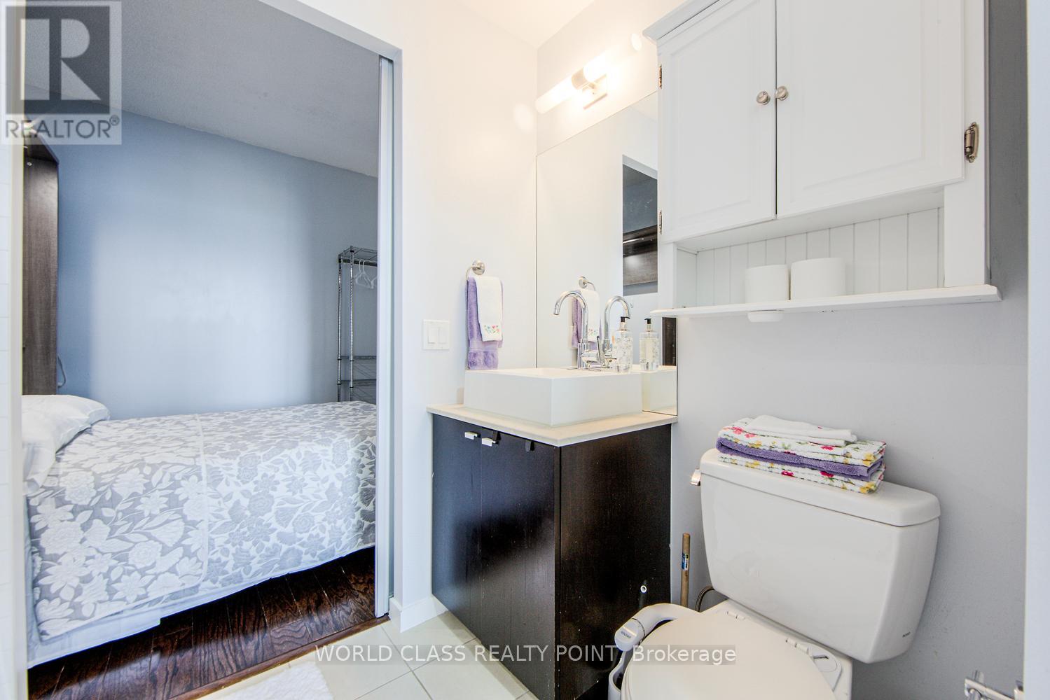 2402 - 103 The Queens Way, Toronto, Ontario  M6S 5B3 - Photo 25 - W12207207