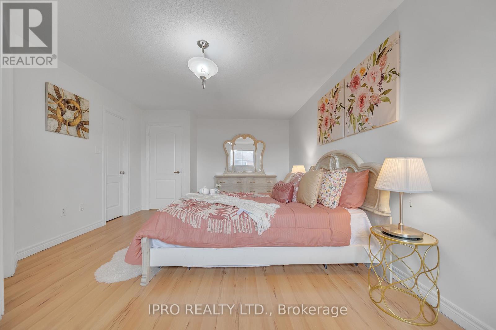 18 Tessler Crescent, Brampton, Ontario  L6X 4P8 - Photo 24 - W12208030