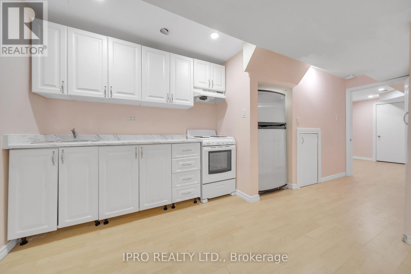 18 Tessler Crescent, Brampton, Ontario  L6X 4P8 - Photo 39 - W12208030